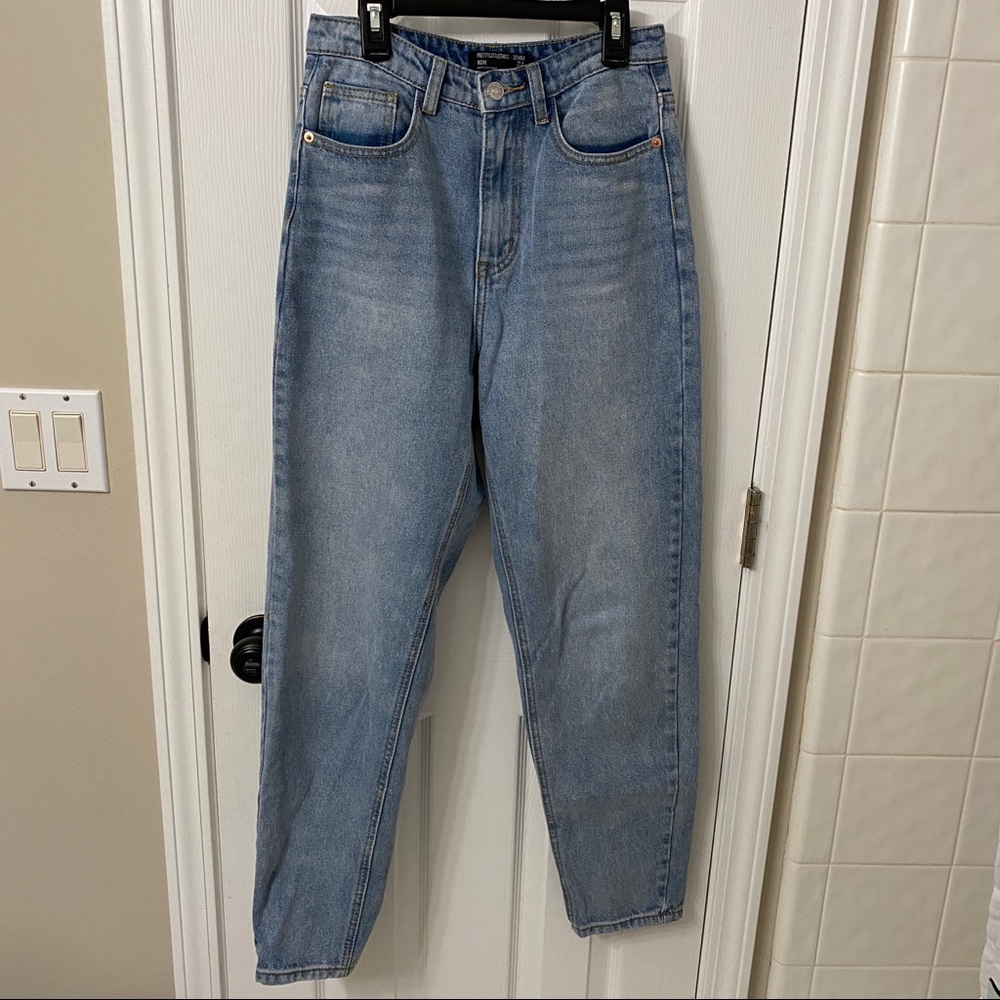 baggy mom jean